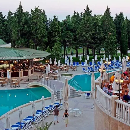Semesteranläggning (resort) Sol Mare 4*