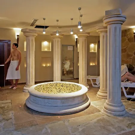 Semesteranläggning (resort) Sol Mare 4*