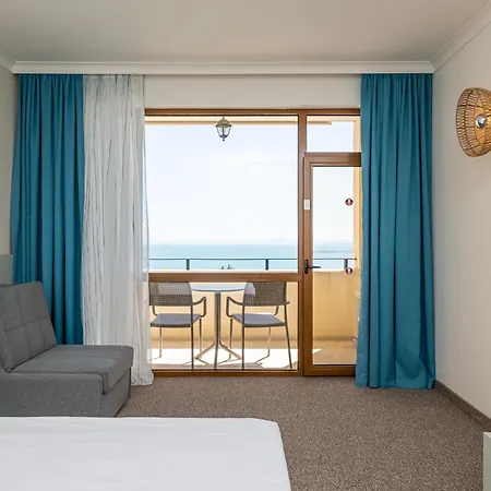 Üdülőközpont Sol By Melia Mare 4*